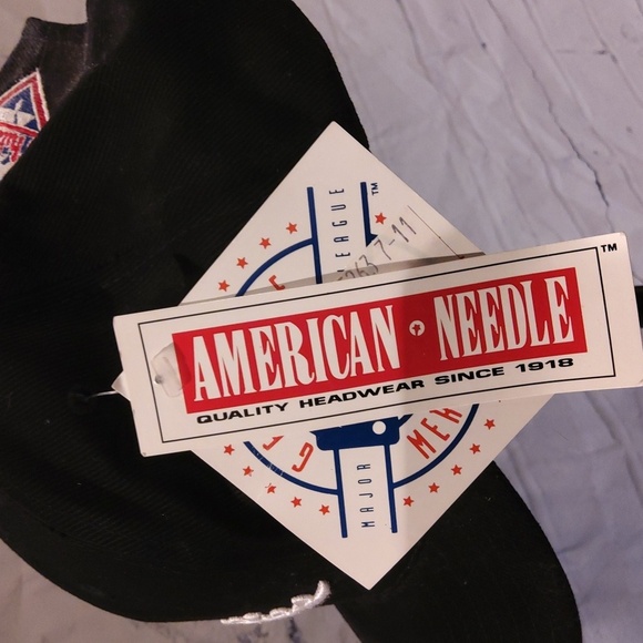 Black Phillies Cap - Picture 3 of 4